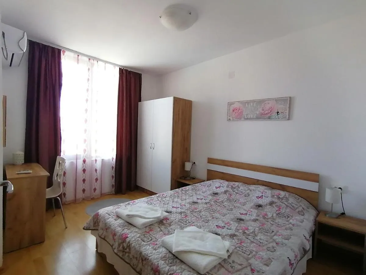 Apartments Elinor Budjaka Sozopol 0*,  Bulgaria